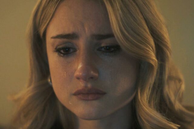 Estrelas de 'Tell Me Lies' provocam final “explosivo” da 3ª temporada: “É mais chocante do que qualquer final que já fizemos antes”
