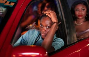 Estrelas nigerianas de ‘Lady’s’ criticam a ‘desumanização’ da proibição de viagens de Trump, elogiam a ‘irmandade’ por trás do vencedor do prêmio de Sundance e jogador de Berlim Estrelas nigerianas de 'Lady's' criticam a 'desumanização' da proibição de viagens de Trump, elogiam a 'irmandade' por trás do vencedor do prêmio de Sundance e jogador de Berlim