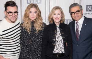 Eugene Levy e as estrelas de ‘Schitt’s Creek’ homenageiam lindamente Catherine O’Hara após sua morte Dan Levy prestou homenagem a Catherine O'Hara postando uma selfie dos dois.