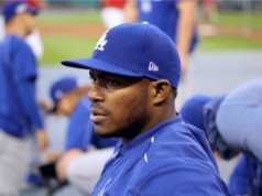 Ex-astro da MLB Yasiel Puig considerado culpado em investigação federal de jogos de azar A ex-estrela da MLB Yasiel Puig é considerada culpada em uma investigação federal de jogos de azar. Yasiel Puig com boné do Los Angeles Dodgers e uniforme azul sentado no banco de reservas durante um jogo ou treino.