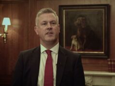 Ex-banqueiro rico do HSBC que se esquivou de £ 5.900 em passagens de trem depois de usar o esquema de passagem de ‘donutting’ em viagens para Londres a partir de sua casa de £ 2 milhões é banido da ferrovia Joseph Molloy usou o que os promotores descreveram como um estratagema “sofisticado” de emissão de ingressos para reduzir milhares de libras no custo do deslocamento de sua casa de £ 2 milhões para Londres