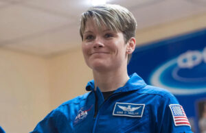 Ex-mulher do astronauta é condenada por mentir que o ex-cônjuge cometeu o primeiro crime no espaço Astronauta da NASA Anne McClain em novembro de 2018 STR/AFP via Getty