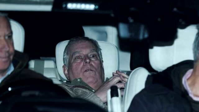 Ex-príncipe Andrew é libertado após ser detido pela polícia
