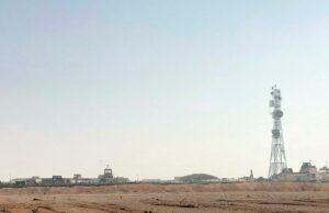 Exército sírio assume o controle da base militar de al-Tanf enquanto as tropas dos EUA se retiram Exército sírio assume o controle da base militar de al-Tanf enquanto as tropas dos EUA se retiram