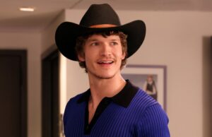 Existe um sotaque que Connor Storrie não consegue fazer? Aparentemente não está de acordo com sua promoção ‘SNL’ Existe um sotaque que Connor Storrie não consegue fazer? Aparentemente não está de acordo com sua promoção ‘SNL’