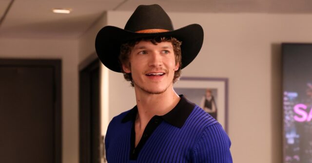 Existe um sotaque que Connor Storrie não consegue fazer? Aparentemente não está de acordo com sua promoção ‘SNL’
