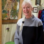 Andrea Faber está procurando um comprador para sua popular loja em Montclair Village, Hula. Enquanto isso, em vez de um comprador, a loja está lentamente descontando e liquidando suas roupas e acessórios femininos. (Ginny Prior para Bay Area News Group)