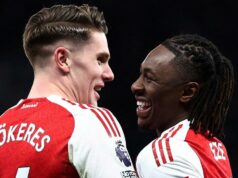 Eze prova ser o inimigo do Tottenham novamente enquanto o Arsenal continua a disputa pelo título da Premier League Eze prova ser o inimigo do Tottenham novamente enquanto o Arsenal continua a disputa pelo título da Premier League