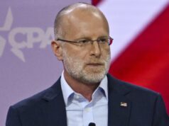 FCC pede às emissoras que transmitam programação ‘patriótica e pró-América’ para comemorar o 250º aniversário Logotipo Nexstar