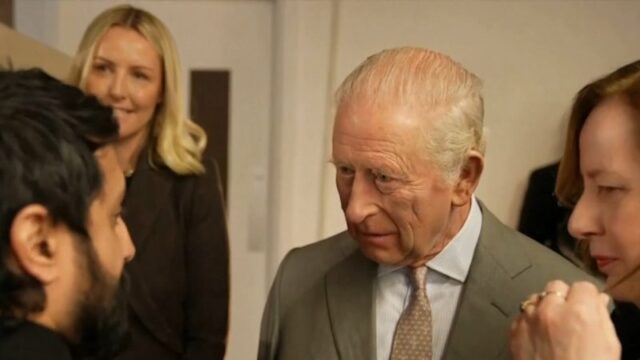 Família Real mantém discrição após prisão de Andrew Mountbatten-Windsor
