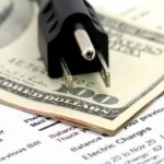 Famílias podem receber desconto de US$ 400 em 2026