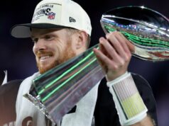 Fãs de meme de Sam Darnold se reúnem em torno de seu campeão do Super Bowl Fãs de meme de Sam Darnold se reúnem em torno de seu campeão do Super Bowl