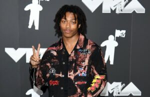 Filho de Lil Jon, DJ Young Slade, encontrado morto 27 dias após desaparecer O rapper Lil Jon pedindo orações depois que o filho DJ Young Slade é dado como desaparecido na Geórgia