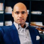 Filho do ex-ditador líbio Muammar al-Gaddafi morto por homens mascarados, dizem representantes