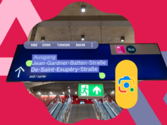 Finalmente encontrei um recurso do Google Lens que uso todos os dias e que não tem nada a ver com compras Duas mulheres andando na rua, com alguns recursos do Google Lens em destaque e seu logotipo ao fundo.