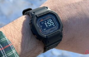 Finalmente encontrei um smartwatch para pessoas que realmente odeiam smartwatches Apple Watch Série 11, Pixel Watch 4 e OnePlus Watch 3 43 mm