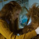 'Fing!' Crítica: Roald Dahl encontra ET no clássico conto de uma criança problemática e sua adorável criatura, de Jeffrey Walker