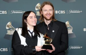 Finneas critica ‘velhos homens brancos poderosos’ que estão ‘indignados’ com o discurso de Billie Eilish no Grammy: ‘Podemos literalmente ver seus nomes nos arquivos de Epstein’ Finneas critica 'velhos homens brancos poderosos' que estão 'indignados' com o discurso de Billie Eilish no Grammy: 'Podemos literalmente ver seus nomes nos arquivos de Epstein'