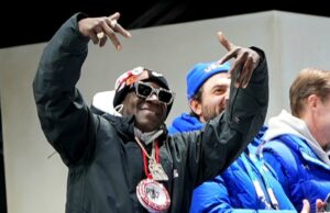 Flavor Flav está organizando uma celebração esportiva feminina em Las Vegas. Aqui está o porquê e o que sabemos até agora Flavor Flav está organizando uma celebração esportiva feminina em Las Vegas. Aqui está o porquê e o que sabemos até agora