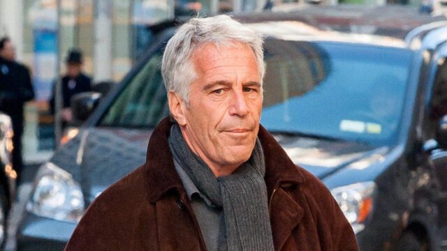 Fontes de inteligência israelenses rejeitam alegações de que Jeffrey Epstein Fontes de inteligência israelenses rejeitam alegações de que Jeffrey Epstein era agente do Mossad após divulgação de documentos