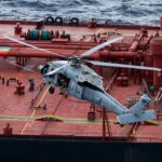 Forças dos EUA embarcam em navio-tanque no Oceano Índico que fugiu do bloqueio à Venezuela