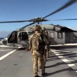 Forças dos EUA embarcam no petroleiro sancionado Aquila II