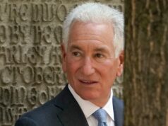 França restringe o acesso do embaixador dos EUA a autoridades após convocação de não comparecimento França restringe o acesso do embaixador dos EUA a autoridades após convocação de não comparecimento