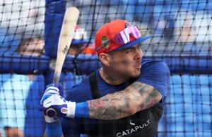 Francisco Alvarez, do Mets, marca home run em sessão de treinos de rebatidas ao vivo O apanhador do Mets, Francisco Alvarez, fotografado praticando rebatidas no início do treinamento de primavera, acertou um home run da BP no campo de defesa em 21 de fevereiro de 2026.