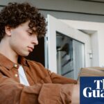 Fraude de escovação: os britânicos são aconselhados a tomar cuidado com pacotes misteriosos à medida que novos golpes aumentam