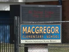 Funcionário do HISD foi afastado após duas crianças caminharem a quarteirões da escola sem supervisão Yahoo news home