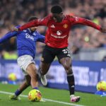 Gary Neville criticou passes 'desleixados' do Man United, mas Kobbie Mainoo foi uma anomalia com passes perfeitos