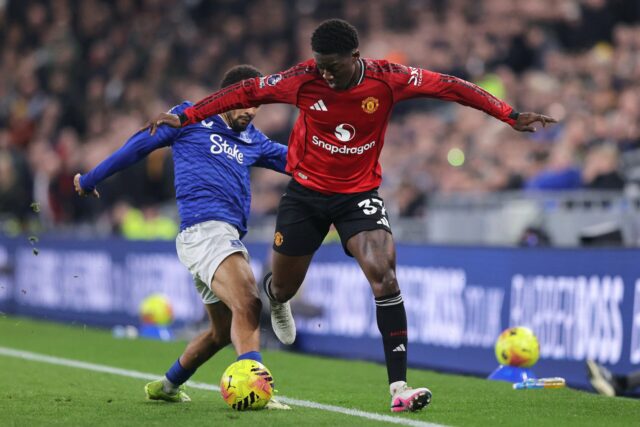 Gary Neville criticou passes 'desleixados' do Man United, mas Kobbie Gary Neville criticou passes 'desleixados' do Man United, mas Kobbie Mainoo foi uma anomalia com passes perfeitos