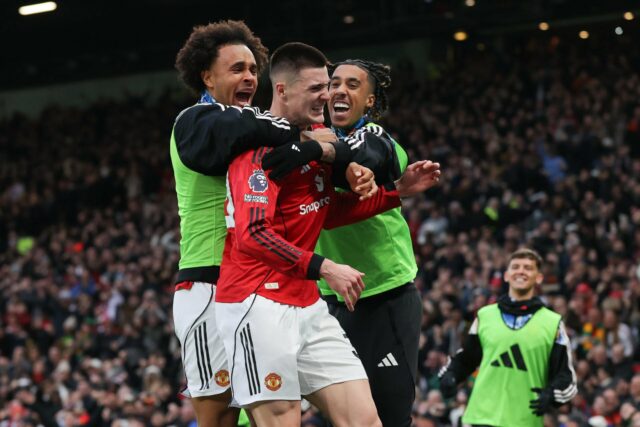 Gary Neville destaca a importância de Benjamin Sesko e quatro Gary Neville destaca a importância de Benjamin Sesko e quatro estrelas do Man Utd na partida do Fulham, 'qualquer torcedor do United…'