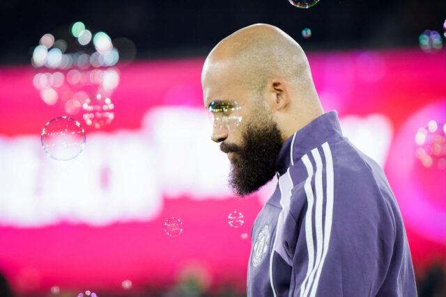 Gary Neville e Ian Wright concordam plenamente sobre a temporada Gary Neville e Ian Wright concordam plenamente sobre a temporada de estreia de Bryan Mbeumo no Man Utd