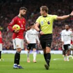 Jogadores do Manchester United comemoram gol contra o Fulham.