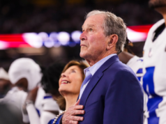 George W. Bush publica a primeira pilha elogiando apenas um presidente – não seu pai George W. Bush publica a primeira pilha elogiando apenas um presidente - não seu pai