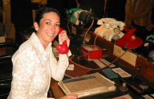 Ghislaine Maxwell defende o quinto, oferece-se para dar garantias a Trump e Clinton Ghislaine Maxwell defende o quinto, oferece-se para dar garantias a Trump e Clinton