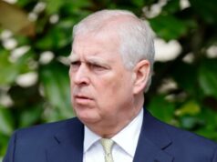 Governo do Reino Unido considera remover o ex-príncipe Andrew da linha de sucessão Governo do Reino Unido considera remover o ex-príncipe Andrew da linha de sucessão