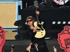 Green Day abre o Super Bowl de forma empolgante Green Day abre o Super Bowl de forma empolgante