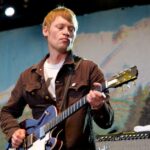 Greg Brown, guitarrista fundador do Cake que escreveu o grande sucesso 'The Distance', morreu aos 56 anos