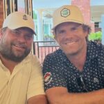 Chuck Negron Três Cachorros Mortos à Noite