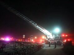 Guarda Costeira suspende busca por 2 surfistas desaparecidos perto de Lighthouse Field em Santa Cruz Guarda Costeira suspende busca por 2 surfistas desaparecidos perto de Lighthouse Field em Santa Cruz