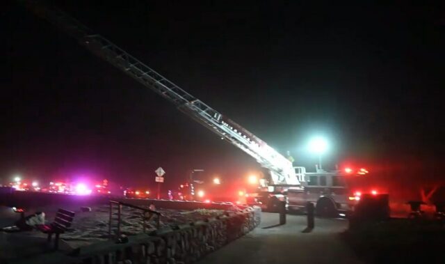 Guarda Costeira suspende busca por 2 surfistas desaparecidos perto de Lighthouse Field em Santa Cruz
