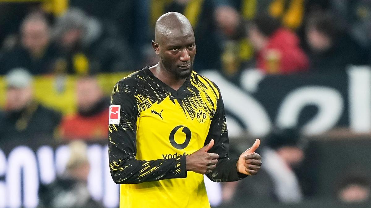 Guirassy marca dois gols na vitória do Dortmund sobre o Heidenheim e reduz a vantagem do Bayern na Bundesliga para 6 pontos