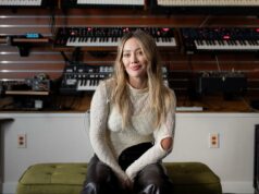 Hilary Duff está tentando ouvir a parte saudável de seu cérebro Hilary Duff está tentando ouvir a parte saudável de seu cérebro