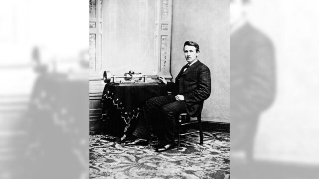 Hoje na História: 19 de fevereiro, Edison emitiu a patente do fonógrafo
