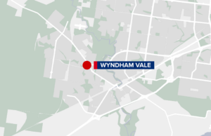 Homem, 38, preso após esfaqueamento fatal no sudoeste de Melbourne Homem, 38, preso após esfaqueamento fatal no sudoeste de Melbourne