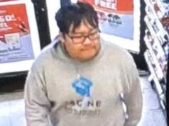 Homem de Nebraska é preso com irmãs menores de idade da Flórida que conheceu no Roblox Procurador distrital do condado de Suffolk, Ray Tierney