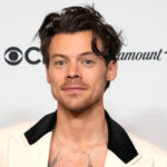 Horóscopo 1º de fevereiro de 2026: Harry Styles, evite perder oportunidades devido à insegurança