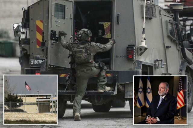 Huckabee diz aos funcionários da embaixada de Israel para partirem ‘hoje’ se quiserem, enquanto as negociações com o Irã estagnam
